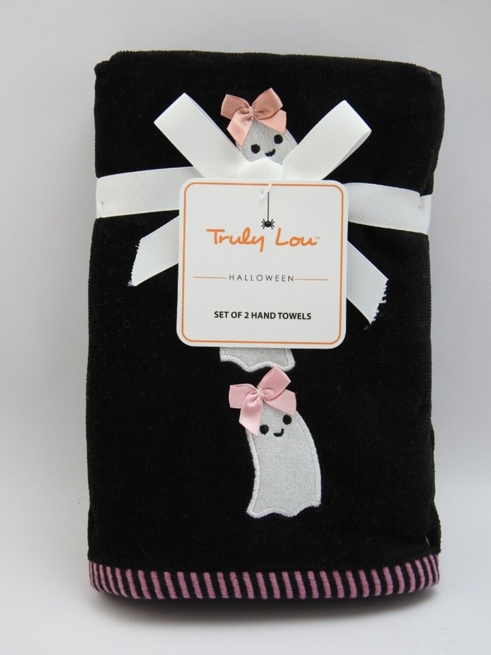 Truly Lou Halloween Hand Towels Set 2 Black Pink Ghost Bow Spooky Cute NWT - Picture 1 of 6